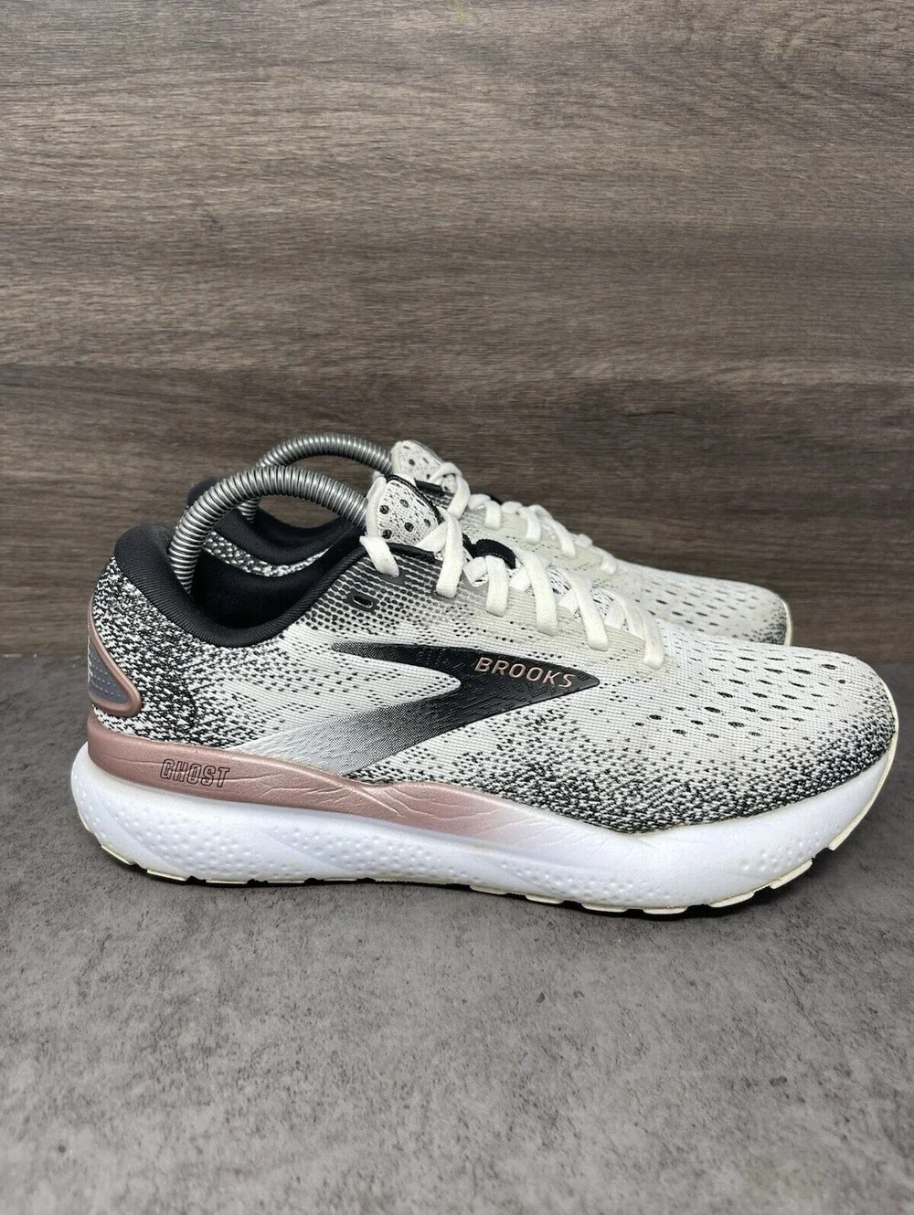 Brooks Ghost 16 White Black Rose Gold Womens Size 8 DNA LOFT v3 Running Shoes
